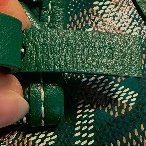 Goyard Saint Louis PM Emerald Green Tote with Pouch - very good condition - Picture 5 of 6